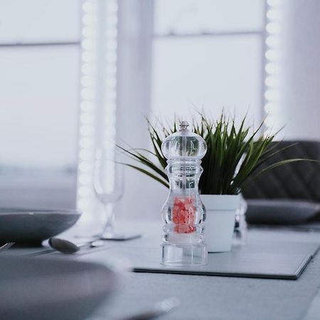 바스 Roman Penthouse- City Skyline Views, 4K Tvs, 5G Wifi And More! 아파트 외부 사진